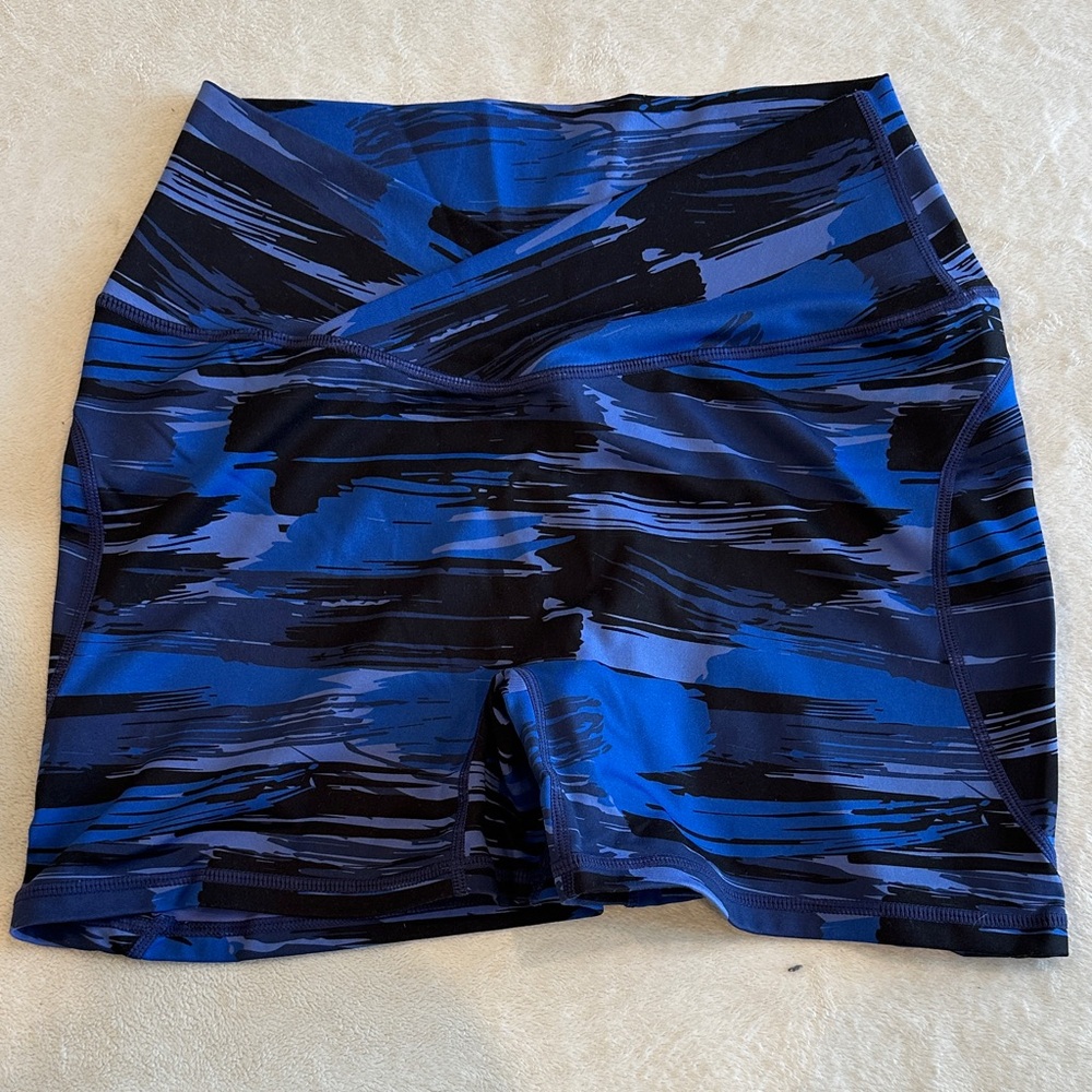 Alphalete Blue and Black Patterned Athletic Shorts